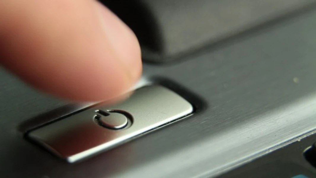 رفع مشکل روشن نشدن لپ تاپ ایسر