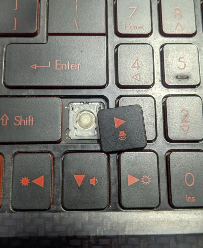 مشکل سخت افزاری کیبورد لپ تاپ ایسر